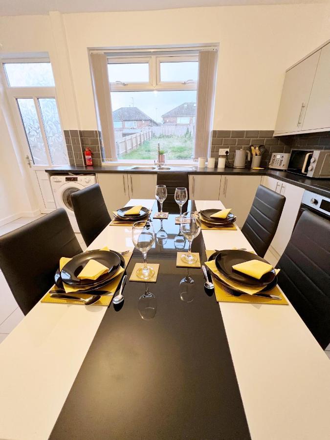 Cheerful 3 Bedroom Home With Netflix And Wi-Fi Міддлтон Екстер'єр фото